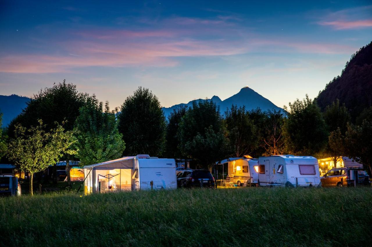 Camping Lazy Rancho - Eiger - Moench - Jungfrau - 인터라켄 외부 사진
