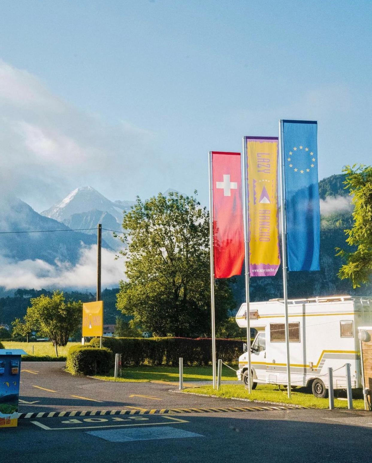 Camping Lazy Rancho - Eiger - Moench - Jungfrau - 인터라켄 외부 사진