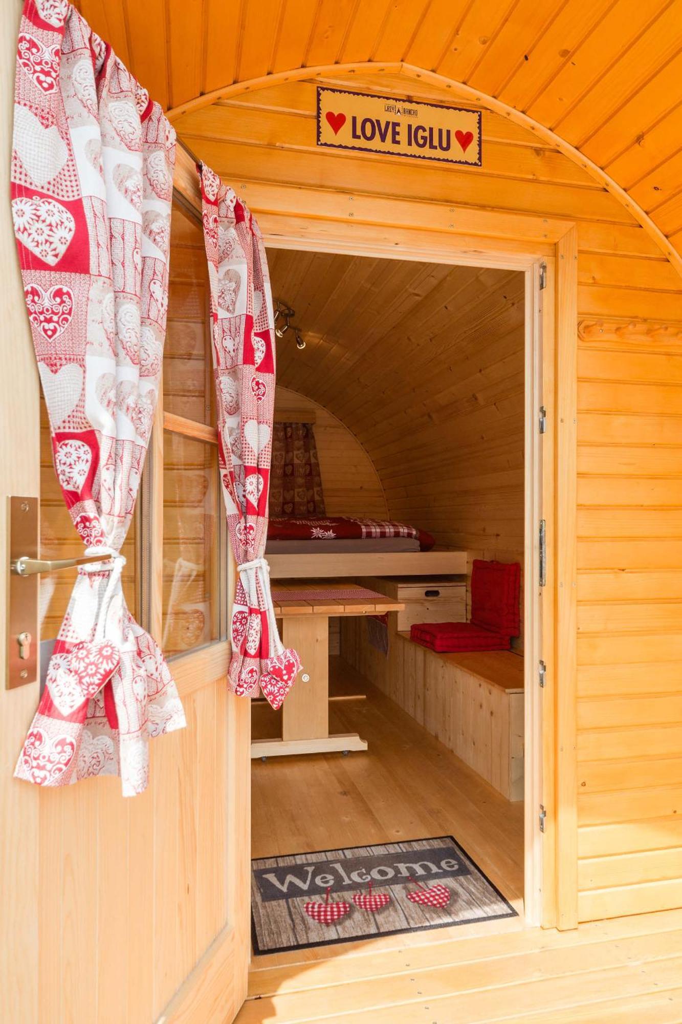 Camping Lazy Rancho - Eiger - Moench - Jungfrau - 인터라켄 외부 사진